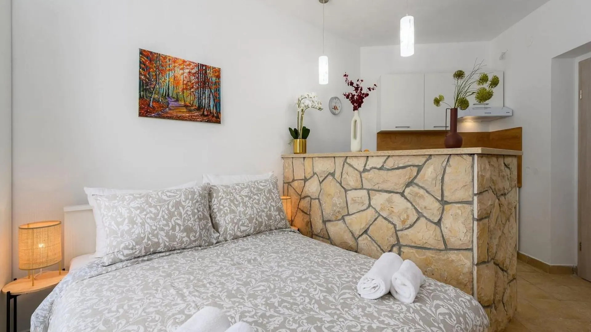 Coastline Apartment Near Ravni Beach Drenje